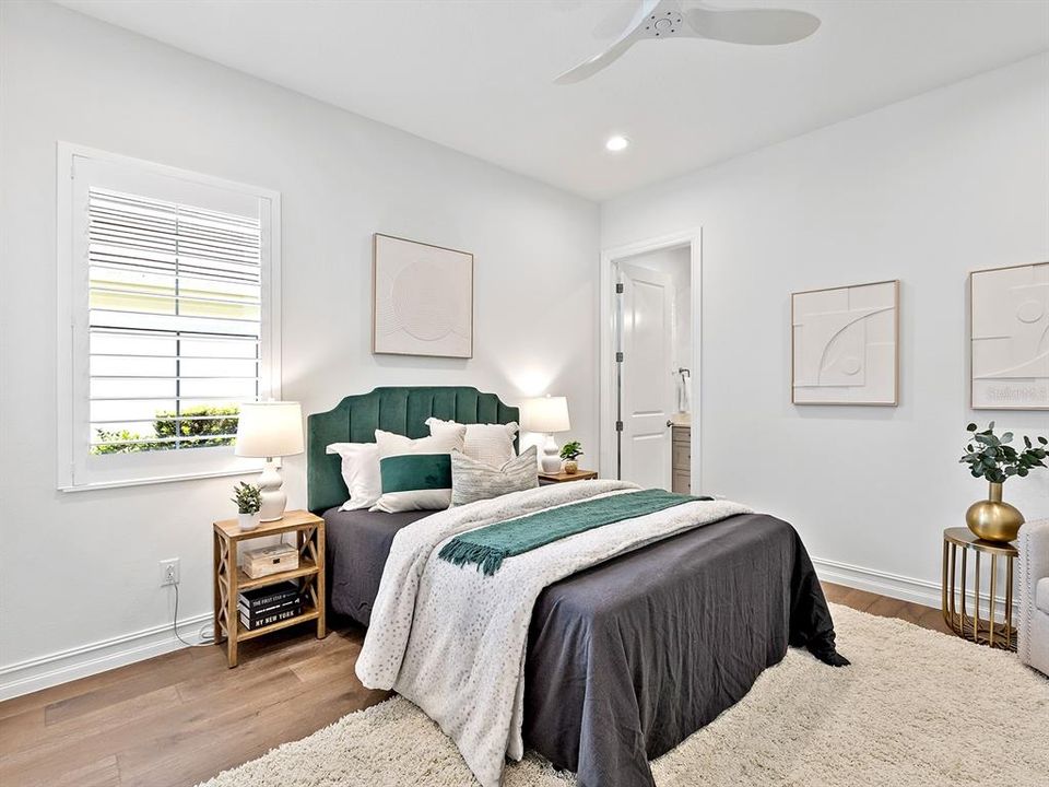 合同活跃: $2,450,000 (3 贝兹, 4 浴室, 3226 平方英尺)