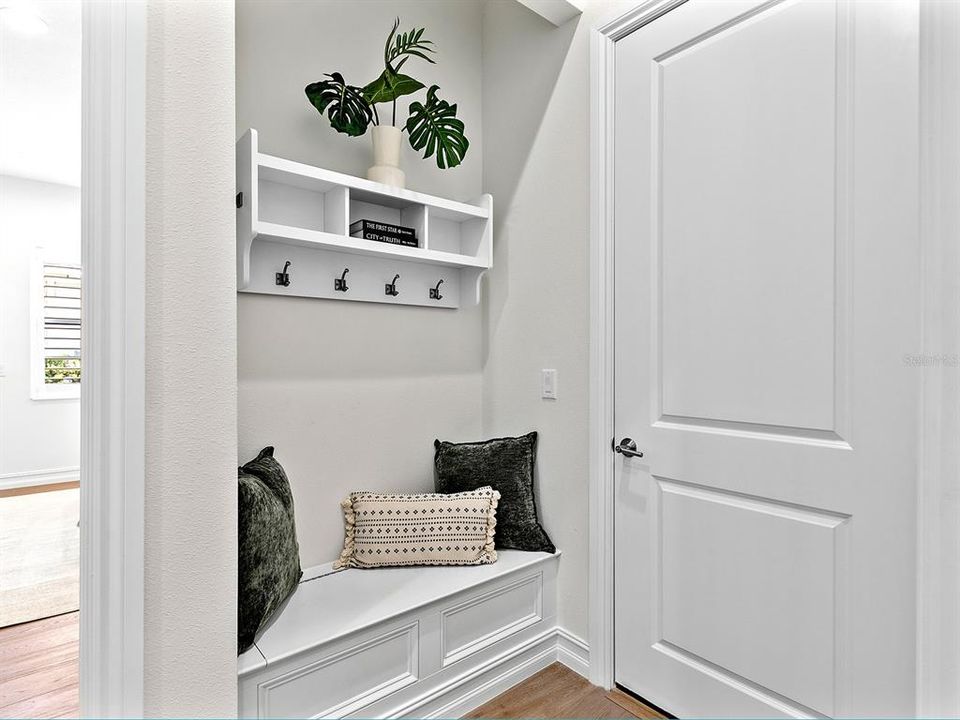 合同活跃: $2,450,000 (3 贝兹, 4 浴室, 3226 平方英尺)