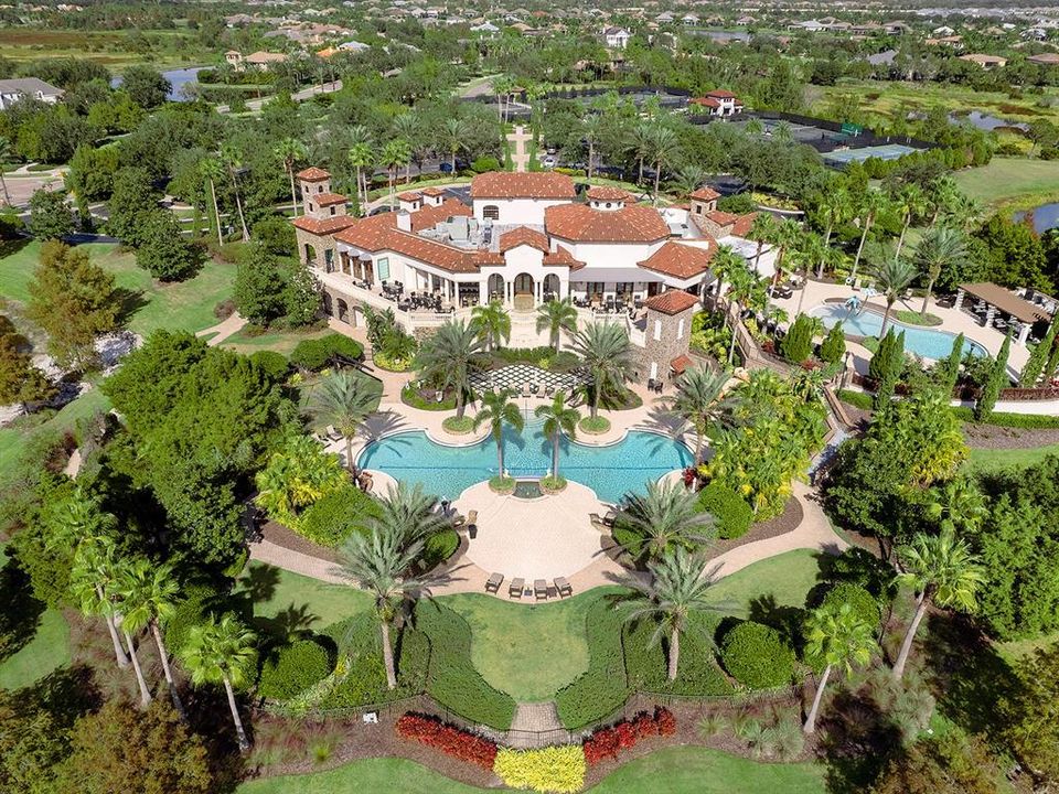 合同活跃: $2,450,000 (3 贝兹, 4 浴室, 3226 平方英尺)