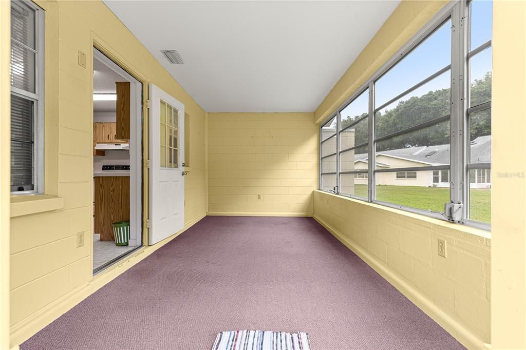 待售: $128,950 (2 贝兹, 2 浴室, 1249 平方英尺)