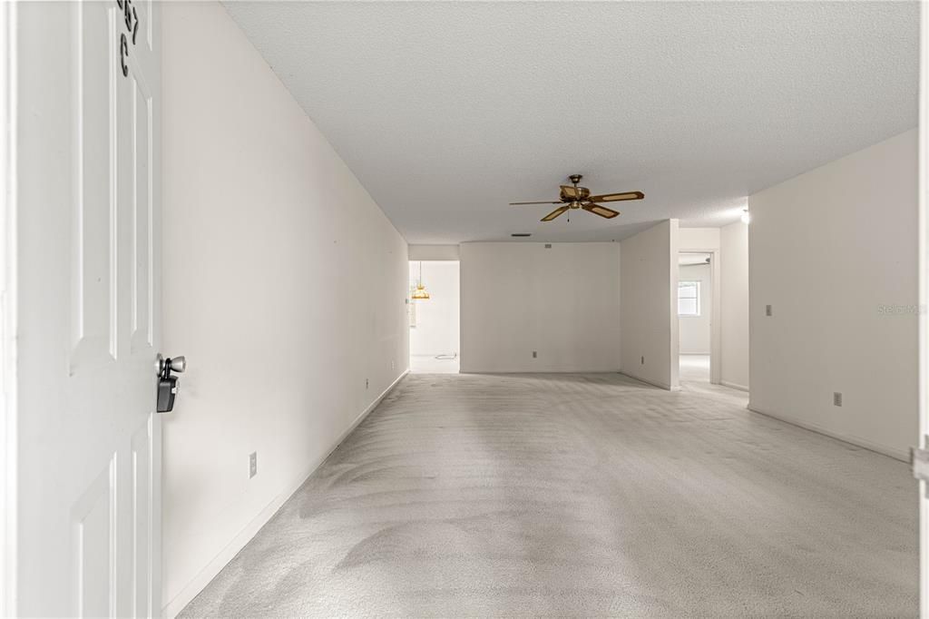 待售: $128,950 (2 贝兹, 2 浴室, 1249 平方英尺)