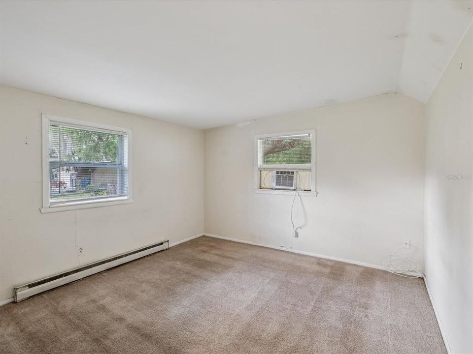 For Sale: $159,750 (2 beds, 1 baths, 1248 Square Feet)