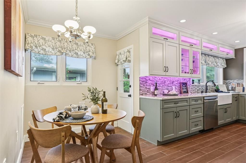 Active With Contract: $1,995,000 (4 beds, 4 baths, 4141 Square Feet)