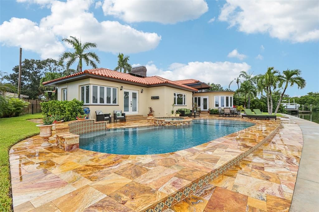 Active With Contract: $1,995,000 (4 beds, 4 baths, 4141 Square Feet)