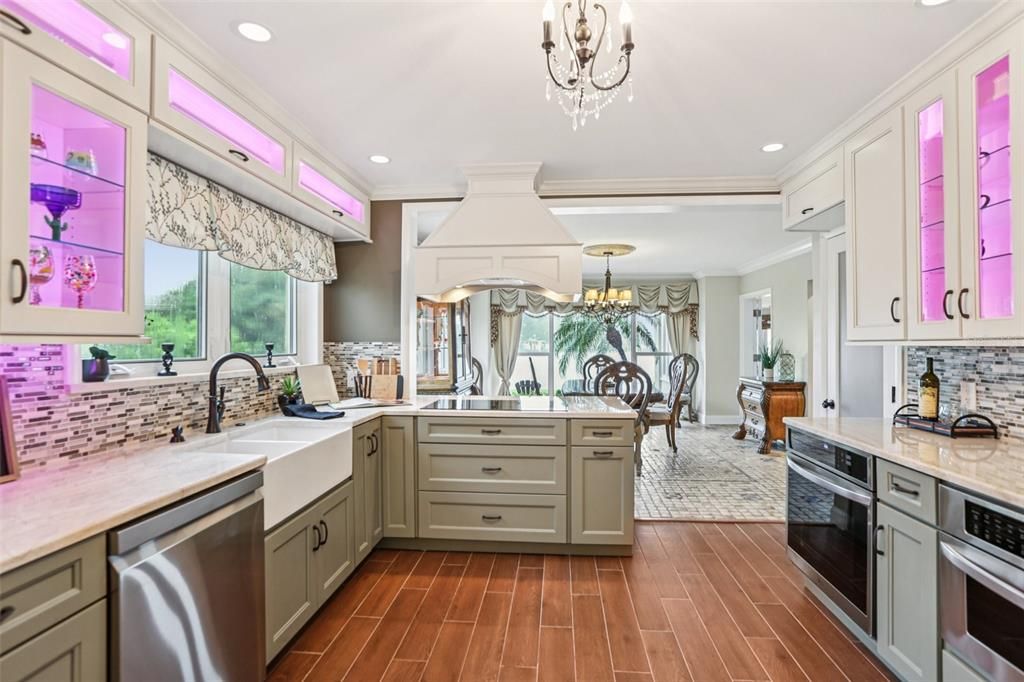 Active With Contract: $1,995,000 (4 beds, 4 baths, 4141 Square Feet)