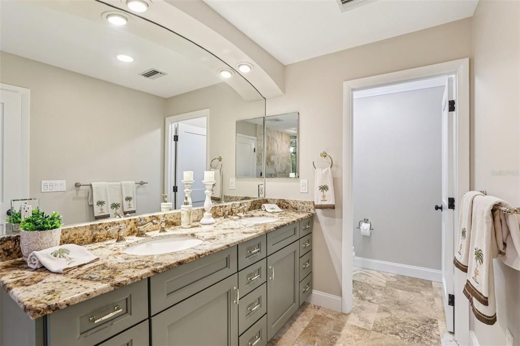 Active With Contract: $1,995,000 (4 beds, 4 baths, 4141 Square Feet)