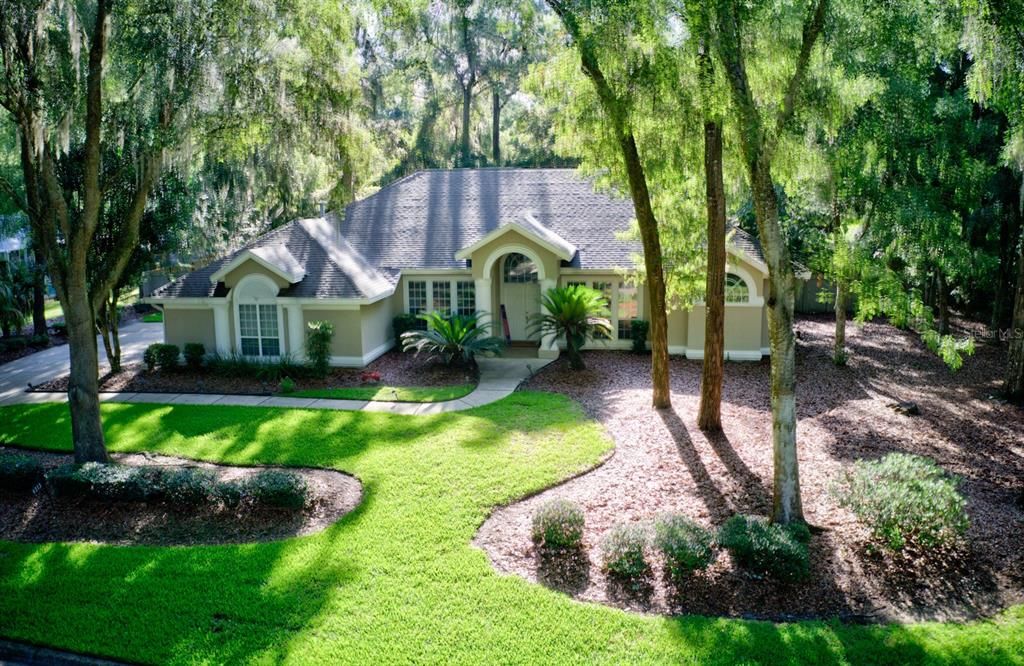 合同活跃: $775,000 (4 贝兹, 3 浴室, 3038 平方英尺)