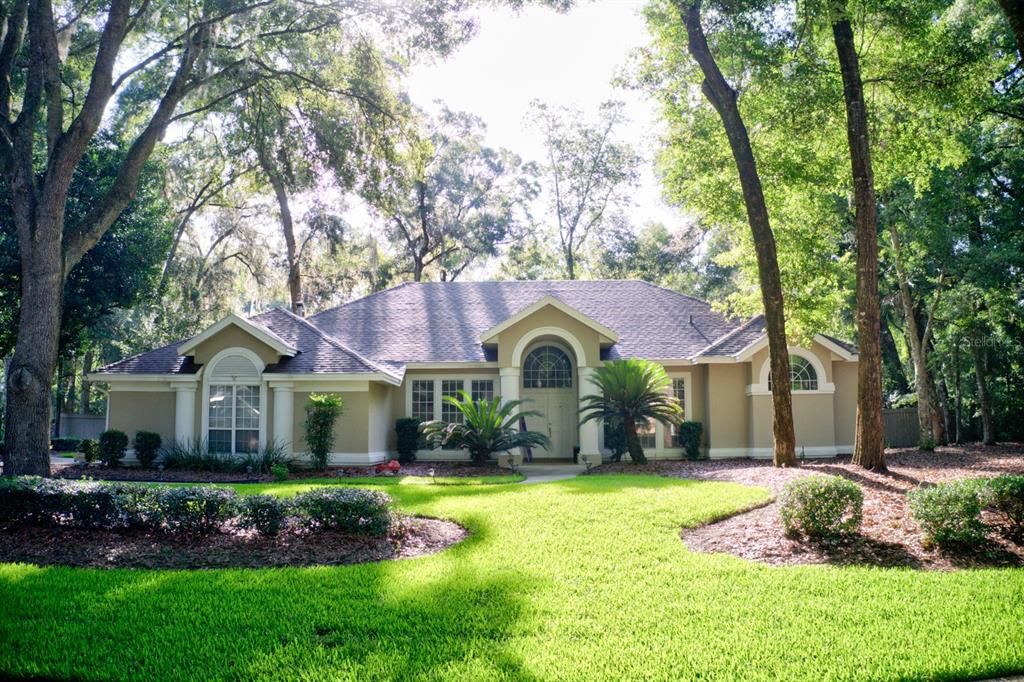 合同活跃: $775,000 (4 贝兹, 3 浴室, 3038 平方英尺)