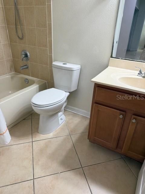 Active With Contract: $2,400 (3 beds, 2 baths, 1279 Square Feet)