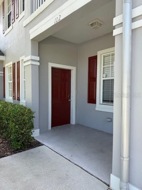 Active With Contract: $2,400 (3 beds, 2 baths, 1279 Square Feet)