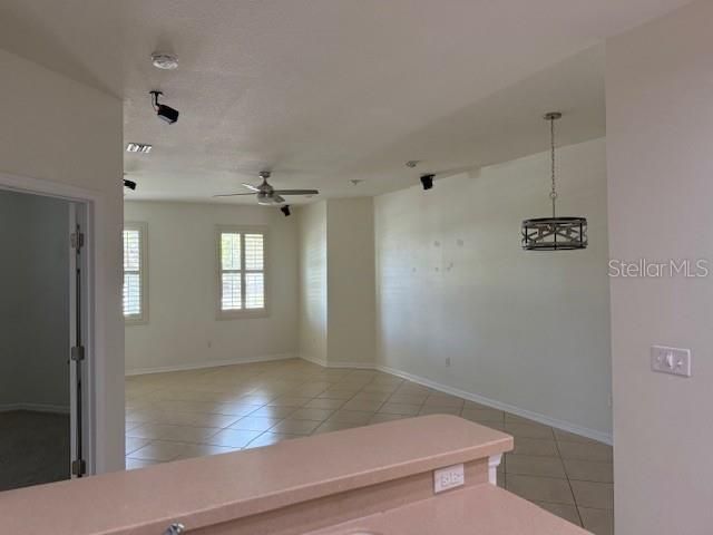 Active With Contract: $2,400 (3 beds, 2 baths, 1279 Square Feet)