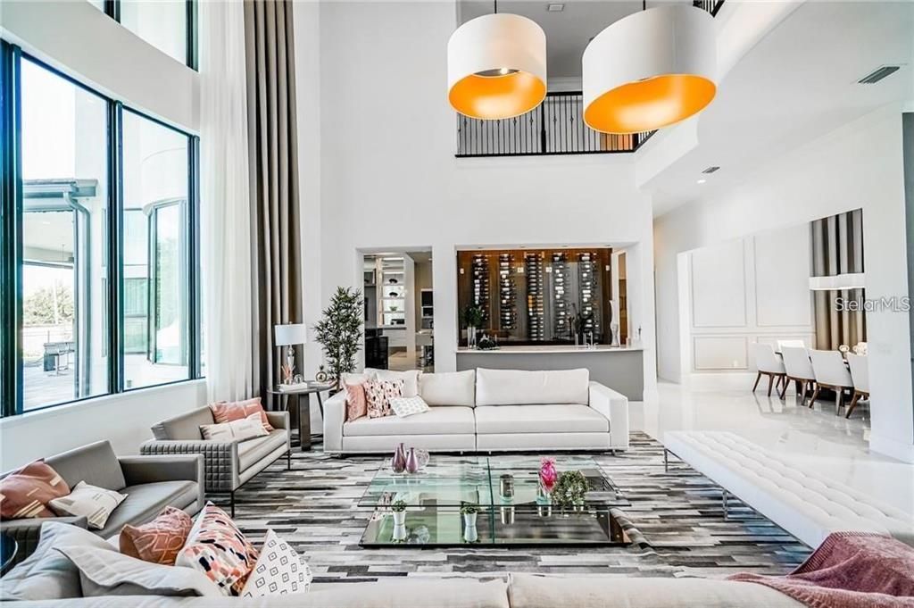 出租: $17,950 (6 贝兹, 6 浴室, 6881 平方英尺)