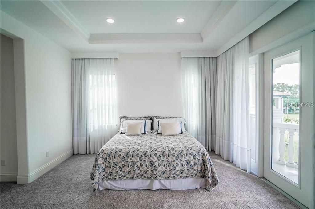 出租: $17,950 (6 贝兹, 6 浴室, 6881 平方英尺)