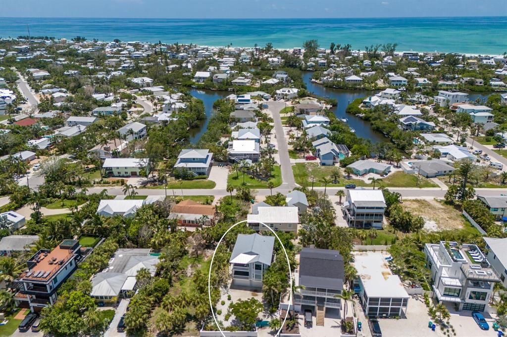 На продажу: $1,775,000 (2 спален, 2 ванн, 1710 Квадратных фут)