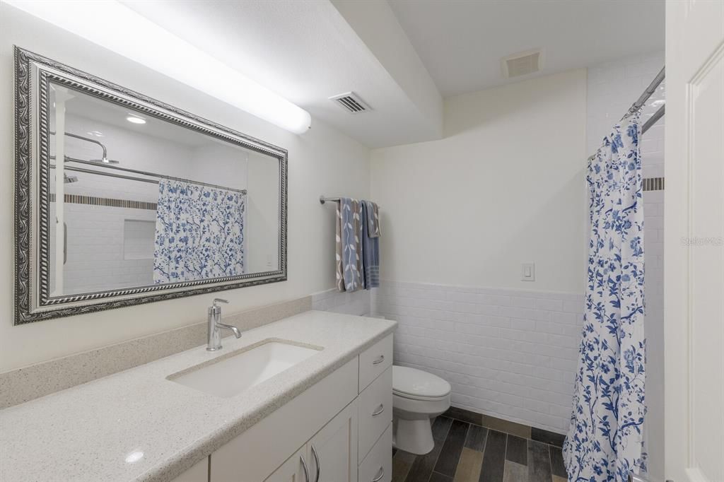 На продажу: $1,775,000 (2 спален, 2 ванн, 1710 Квадратных фут)