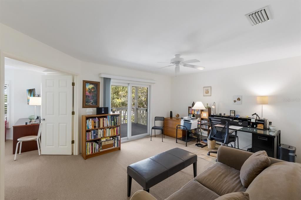 На продажу: $1,775,000 (2 спален, 2 ванн, 1710 Квадратных фут)