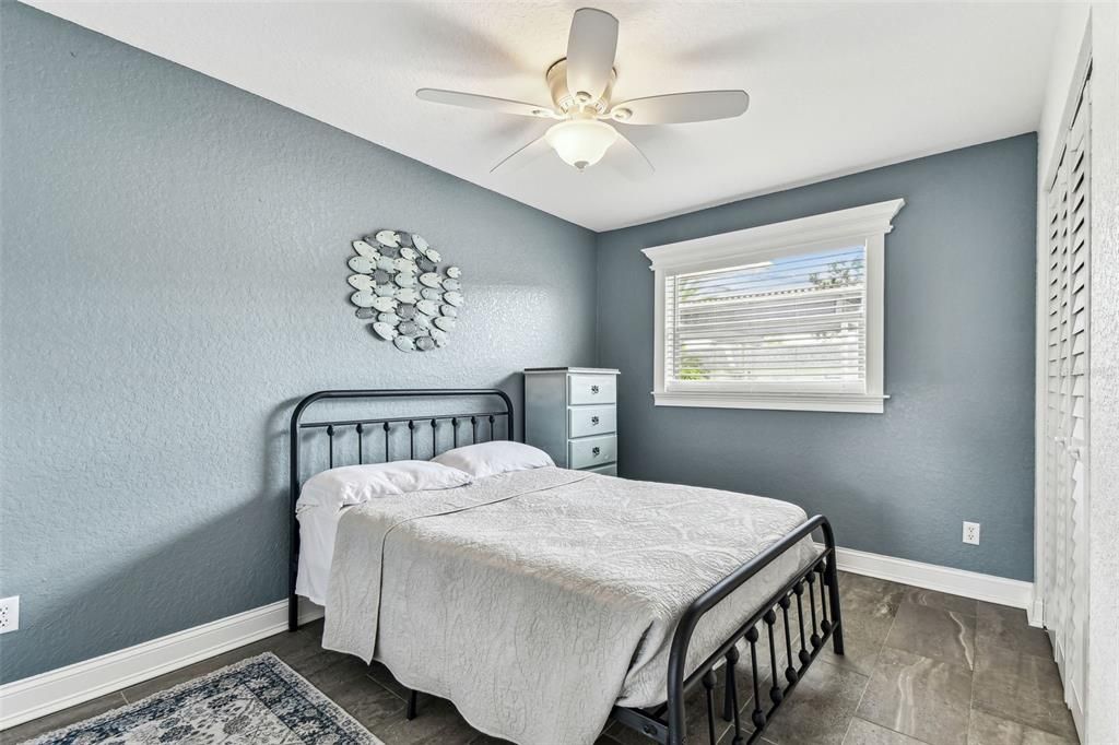 На продажу: $144,900 (2 спален, 1 ванн, 874 Квадратных фут)