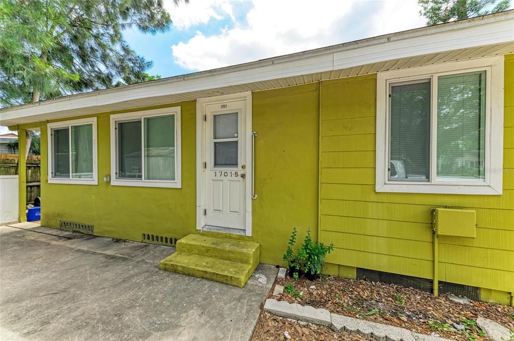 待售: $298,900 (3 贝兹, 0 浴室, 1180 平方英尺)