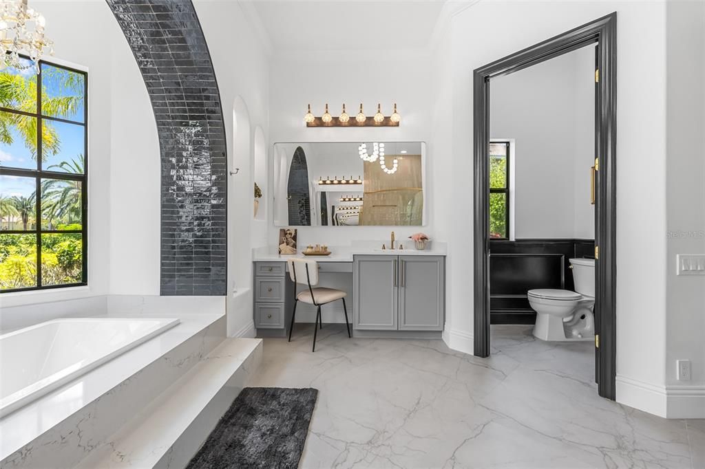 For Sale: $1,825,000 (4 beds, 4 baths, 3685 Square Feet)