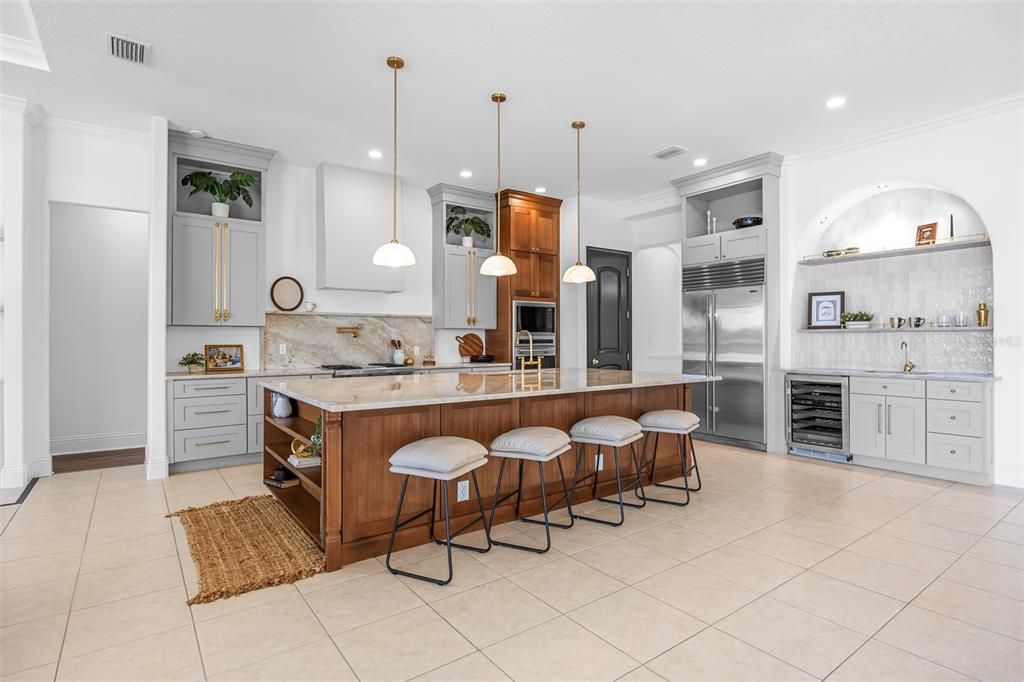 For Sale: $1,825,000 (4 beds, 4 baths, 3685 Square Feet)