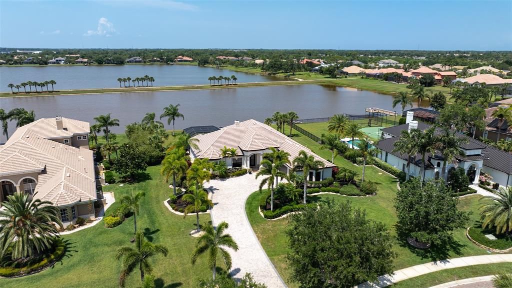 For Sale: $1,825,000 (4 beds, 4 baths, 3685 Square Feet)