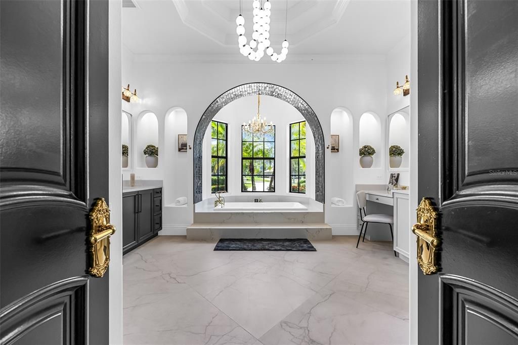 For Sale: $1,825,000 (4 beds, 4 baths, 3685 Square Feet)