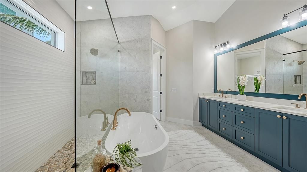 For Sale: $1,219,900 (4 beds, 3 baths, 2461 Square Feet)