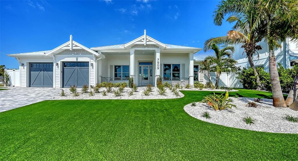 For Sale: $1,219,900 (4 beds, 3 baths, 2461 Square Feet)