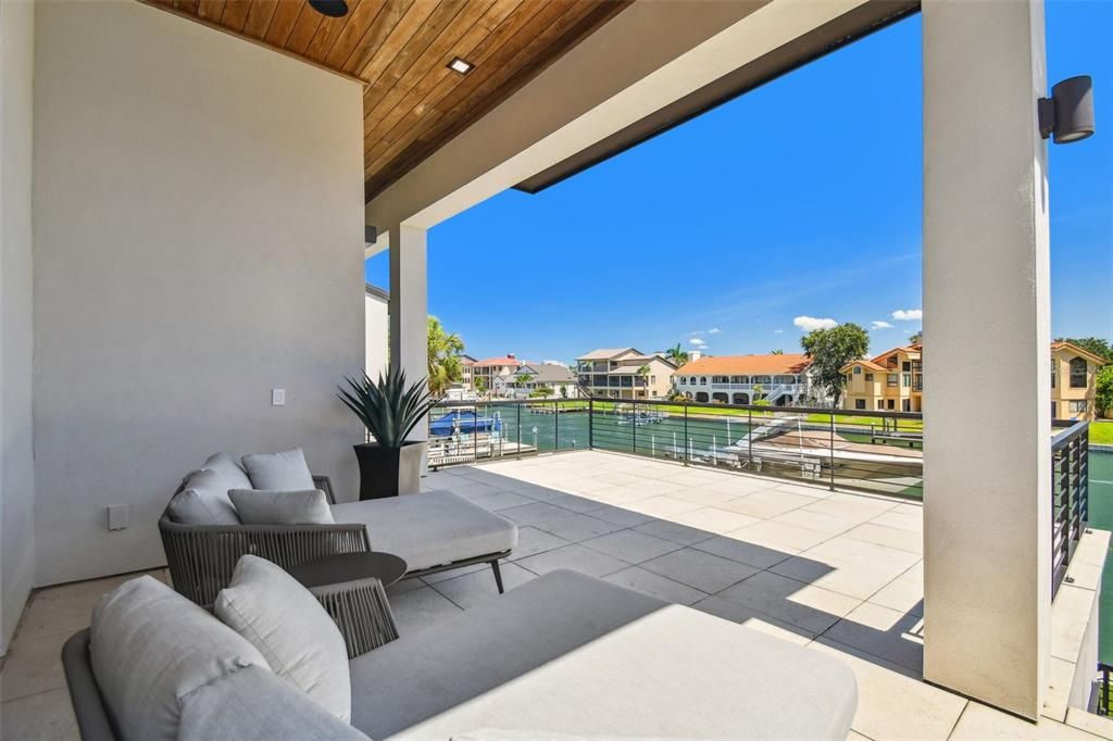 待售: $7,600,000 (4 贝兹, 4 浴室, 5523 平方英尺)