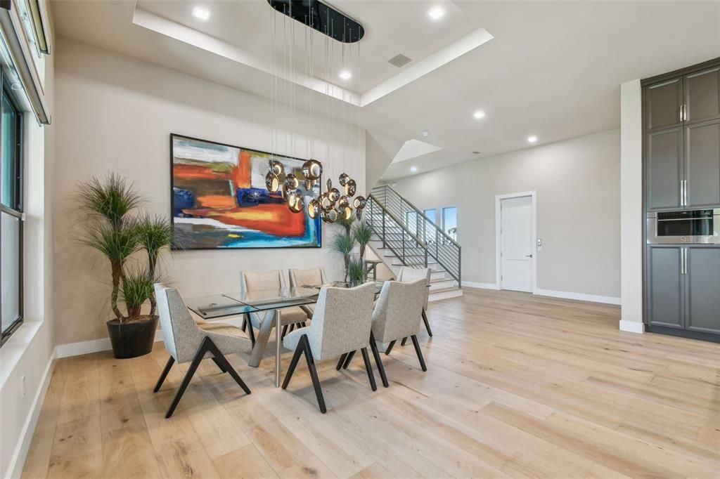 待售: $7,600,000 (4 贝兹, 4 浴室, 5523 平方英尺)