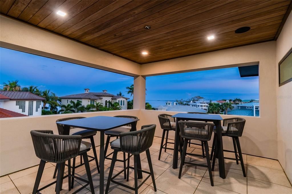 待售: $7,600,000 (4 贝兹, 4 浴室, 5523 平方英尺)