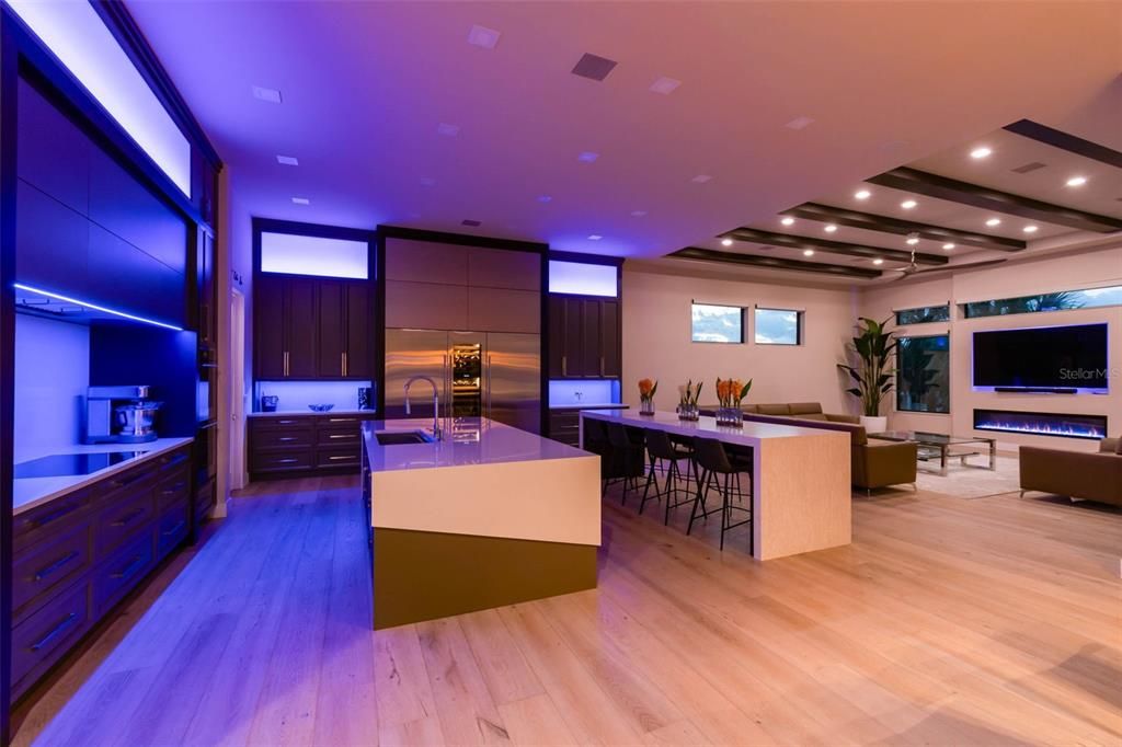 待售: $7,600,000 (4 贝兹, 4 浴室, 5523 平方英尺)