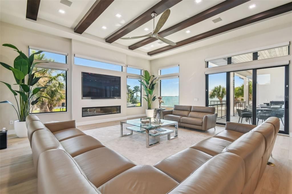 待售: $7,600,000 (4 贝兹, 4 浴室, 5523 平方英尺)