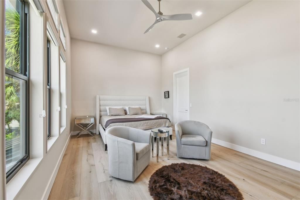 待售: $7,600,000 (4 贝兹, 4 浴室, 5523 平方英尺)