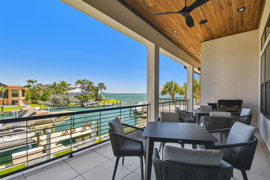 待售: $7,600,000 (4 贝兹, 4 浴室, 5523 平方英尺)