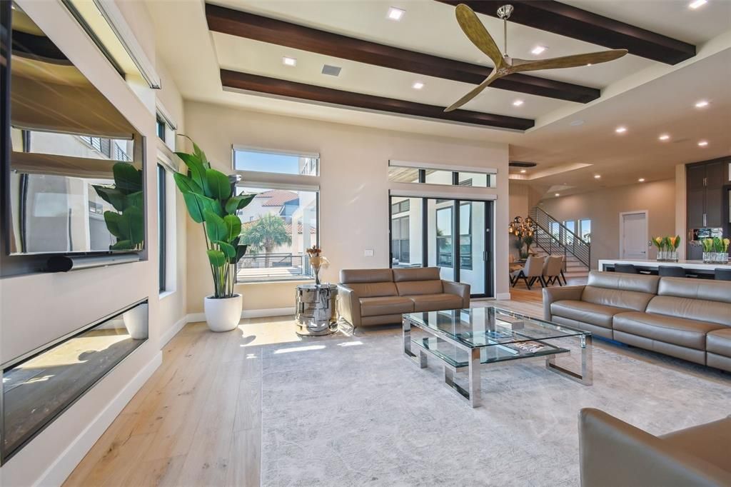 待售: $7,600,000 (4 贝兹, 4 浴室, 5523 平方英尺)