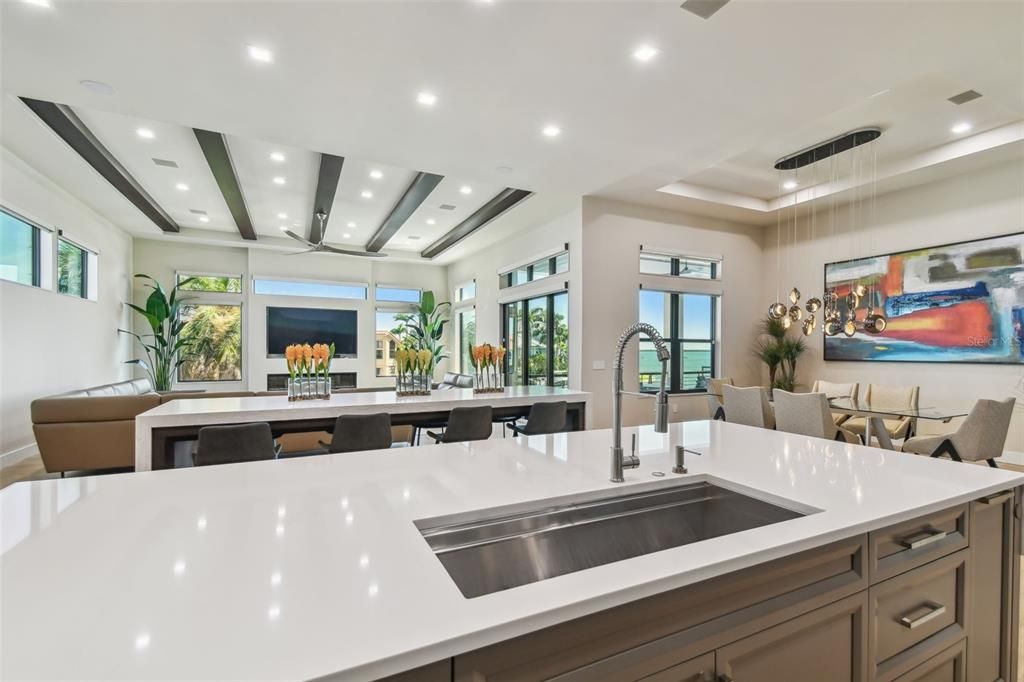 待售: $7,600,000 (4 贝兹, 4 浴室, 5523 平方英尺)