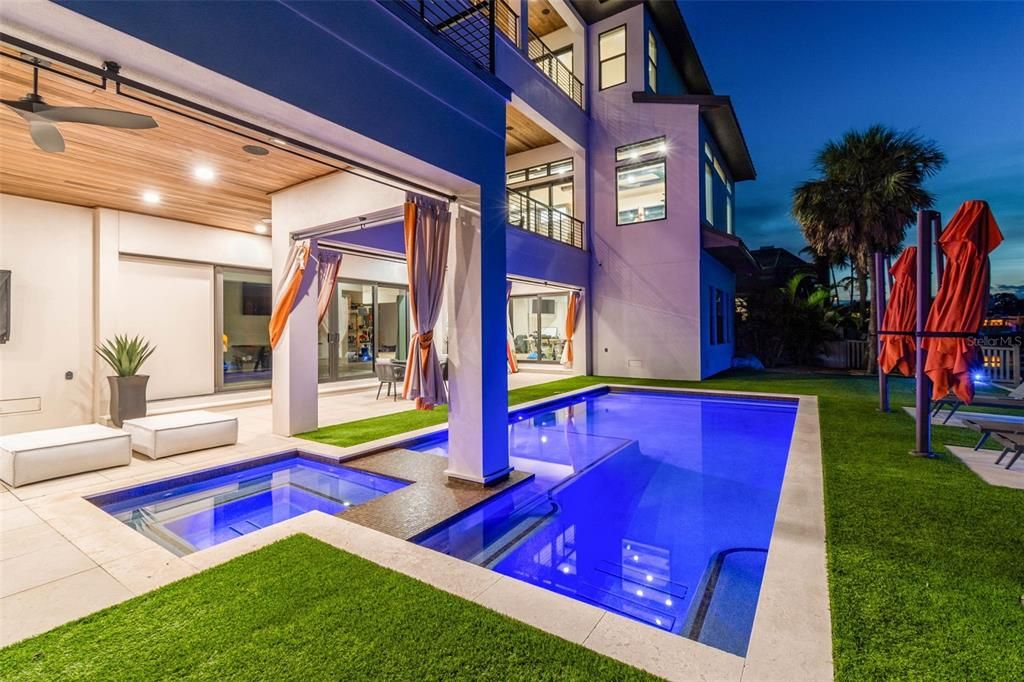 待售: $7,600,000 (4 贝兹, 4 浴室, 5523 平方英尺)