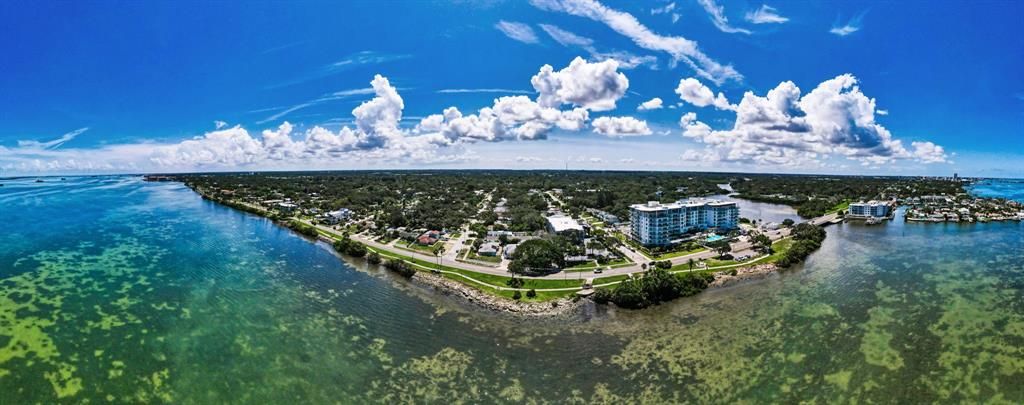 For Sale: $799,900 (2 beds, 2 baths, 1800 Square Feet)