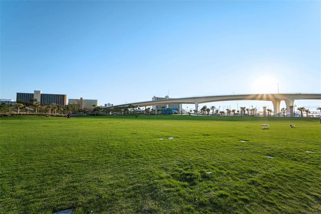 For Sale: $799,900 (2 beds, 2 baths, 1800 Square Feet)