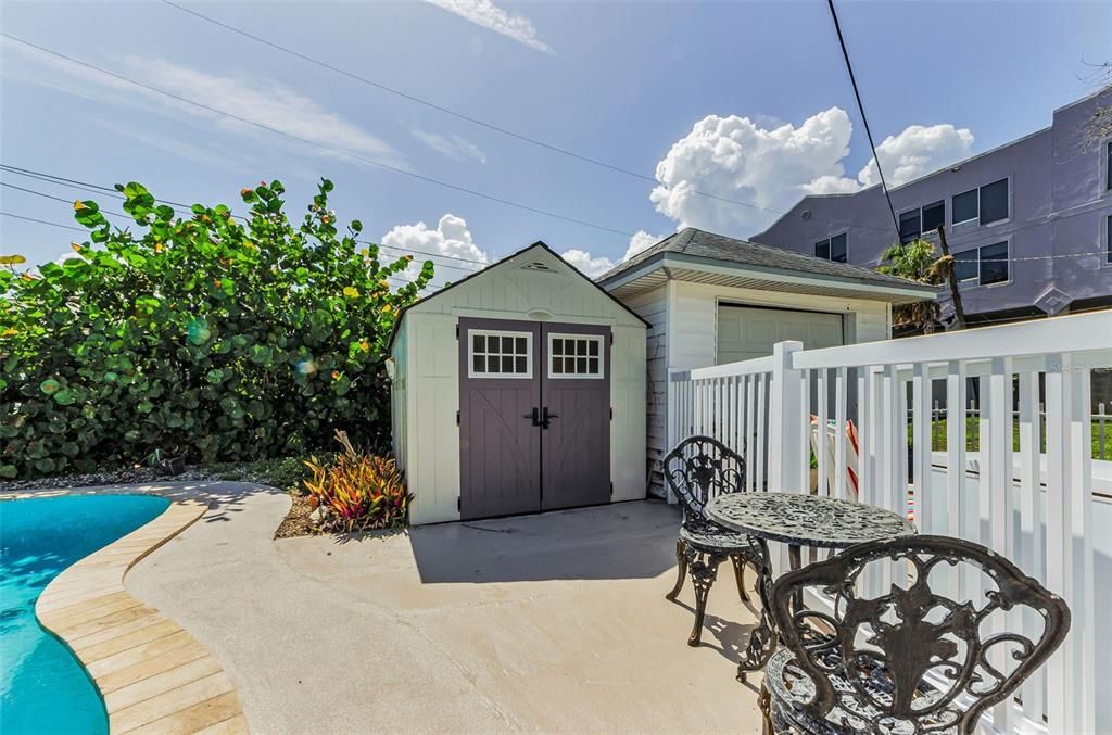 For Sale: $799,900 (2 beds, 2 baths, 1800 Square Feet)