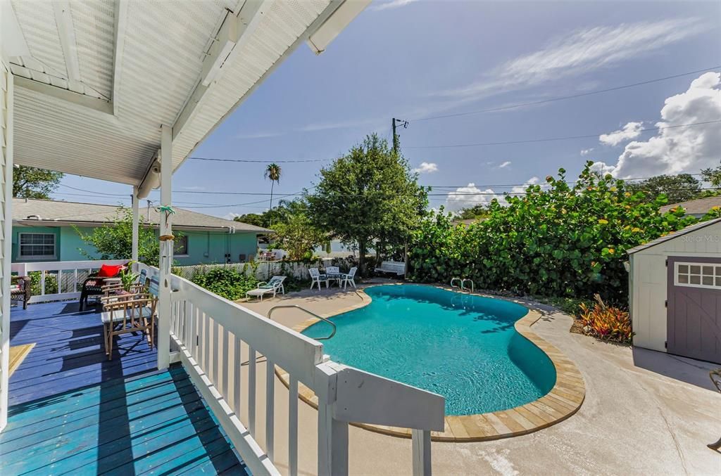 For Sale: $799,900 (2 beds, 2 baths, 1800 Square Feet)