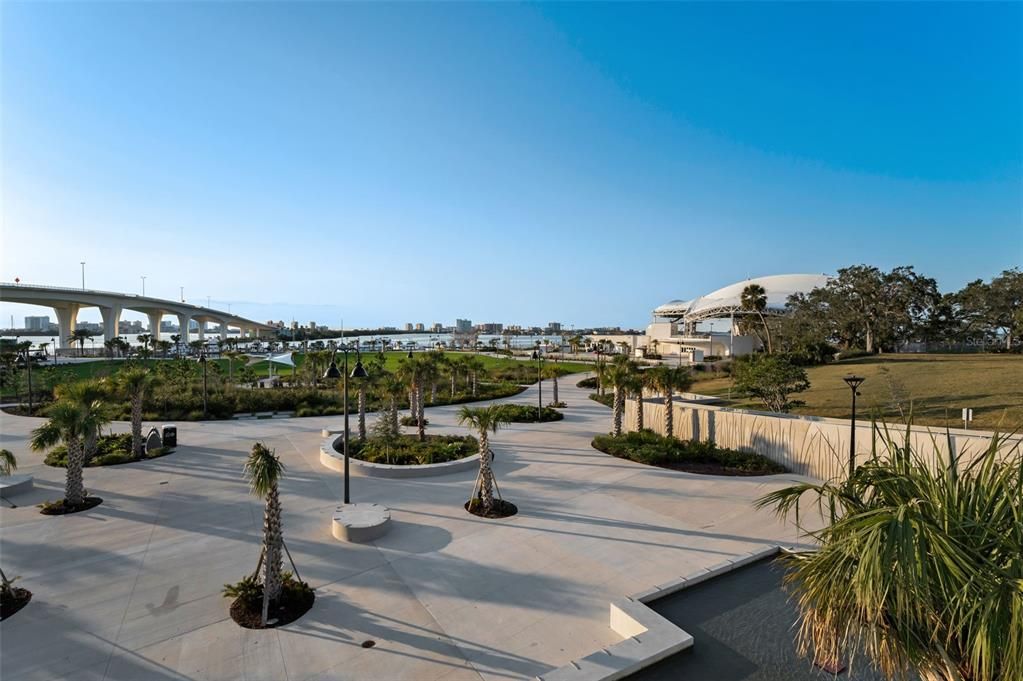 For Sale: $799,900 (2 beds, 2 baths, 1800 Square Feet)