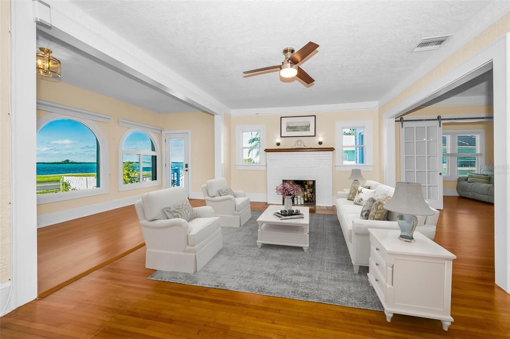 For Sale: $799,900 (2 beds, 2 baths, 1800 Square Feet)