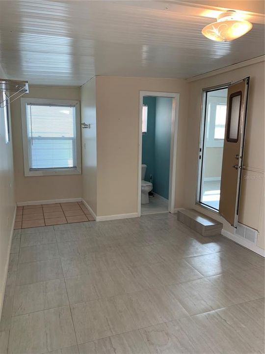 Activo con contrato: $95,400 (2 camas, 1 baños, 396 Pies cuadrados)