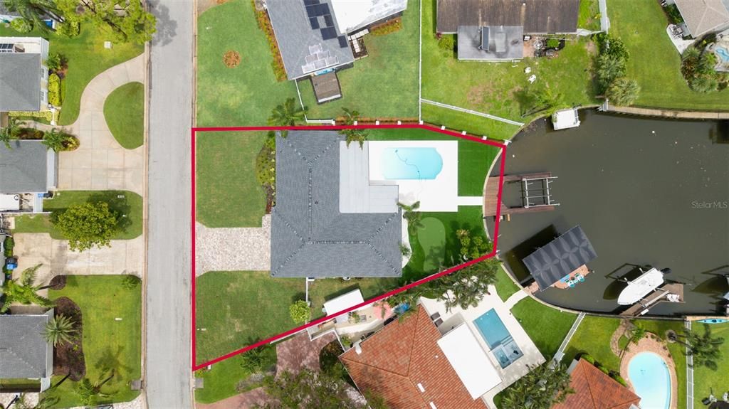 合同活跃: $1,248,000 (3 贝兹, 2 浴室, 1896 平方英尺)