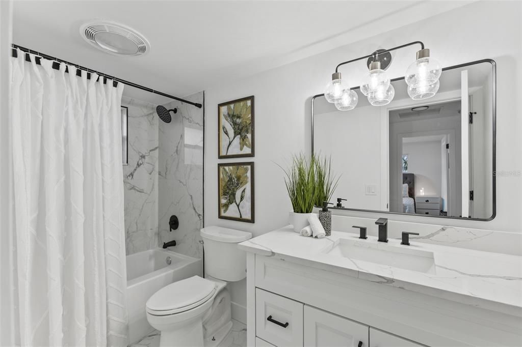 合同活跃: $1,248,000 (3 贝兹, 2 浴室, 1896 平方英尺)