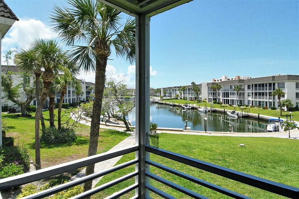 待售: $549,900 (2 贝兹, 2 浴室, 992 平方英尺)