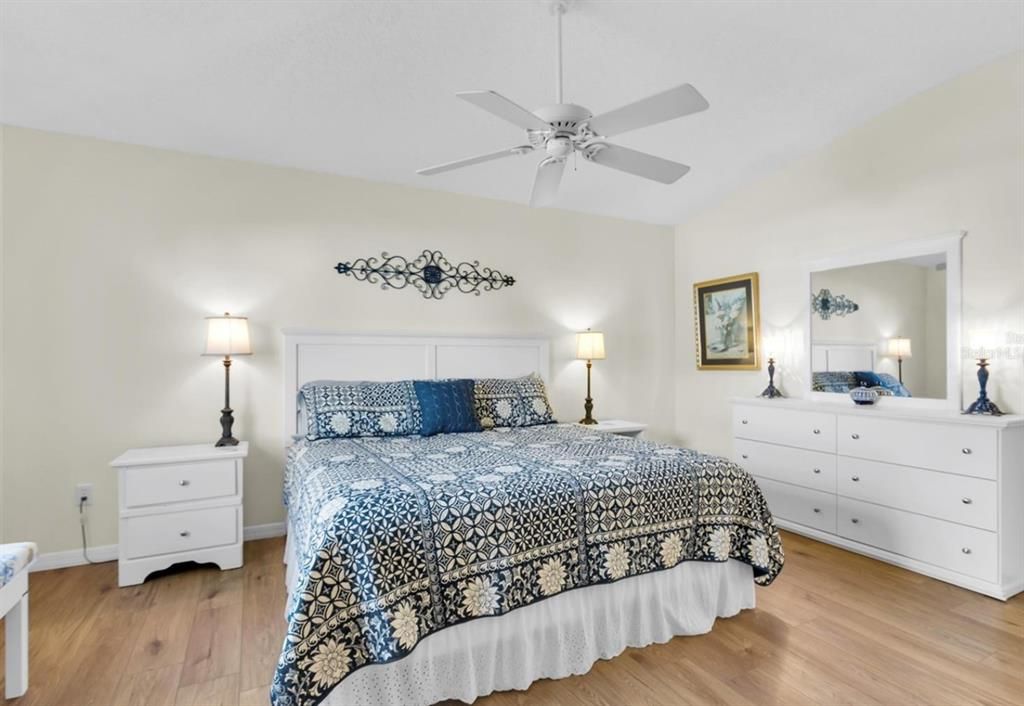 For Rent: $4,200 (2 beds, 2 baths, 1156 Square Feet)