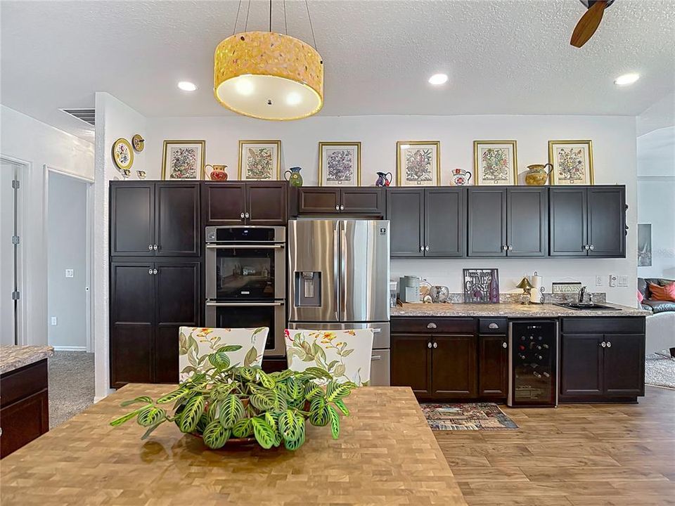 For Sale: $795,000 (3 beds, 3 baths, 3007 Square Feet)